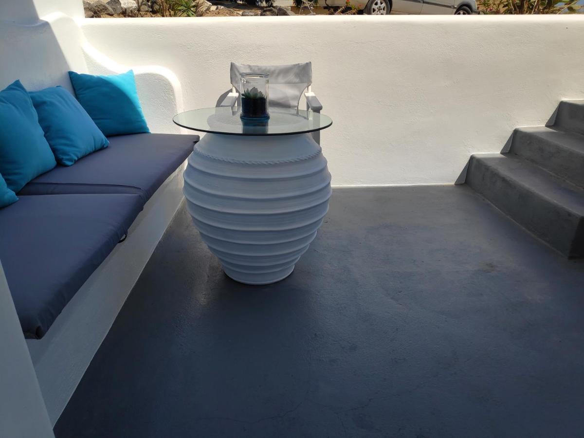 Santoxenia George Apartment Kamari (Santorini)